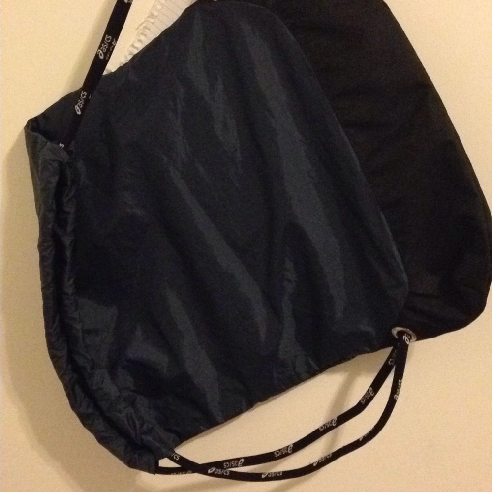 Asics Draw String Bag Some Scratches And May Be S… - image 2